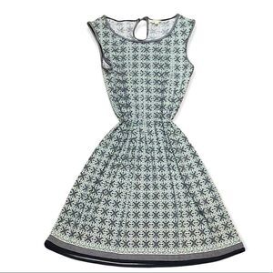 MAX STUDIO FIT & FLARE SLEEVELESS SHEATH GEO LEAF ROSETTE PATTERN KEYHOLE XS